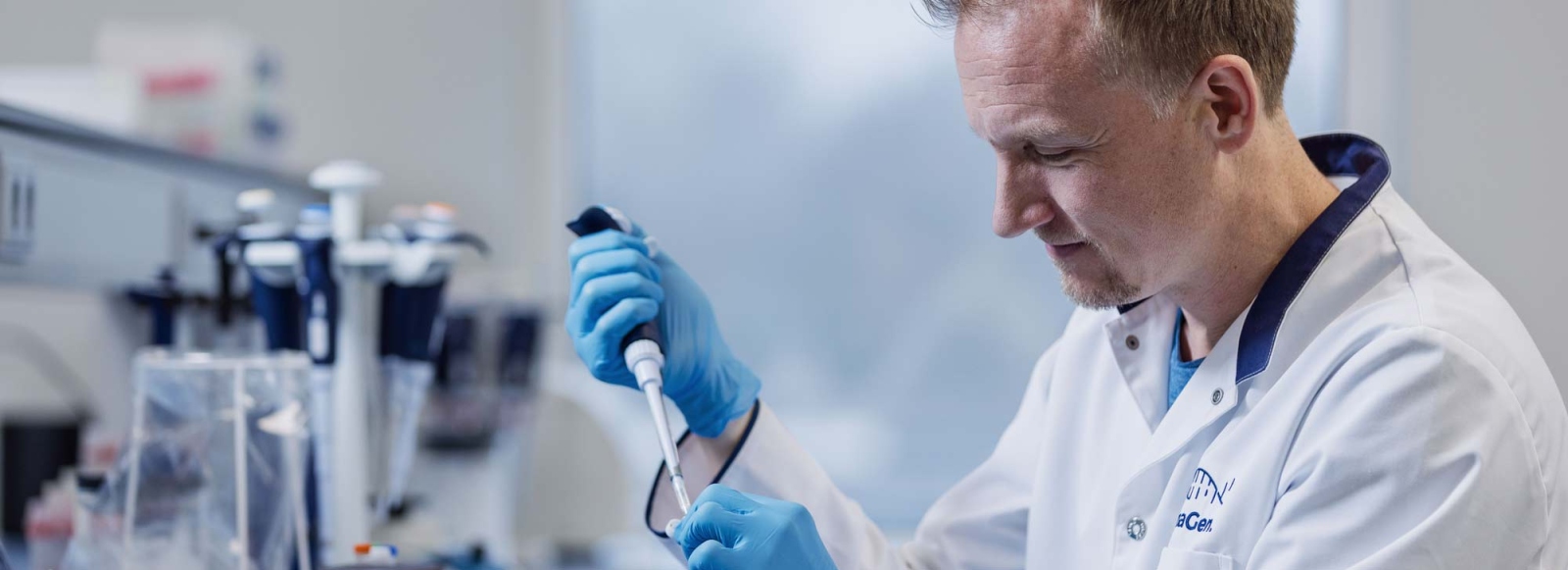 Vacature-back-end-developer-bij-biolegio-en-nimagen-netsuite-uitbouwen-ai-generated-image